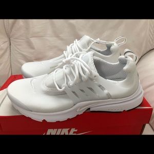 nike air presto essential triple white